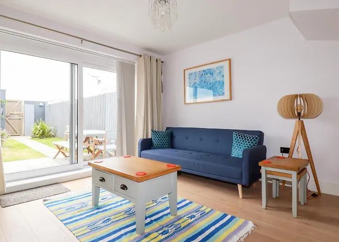 6 Ocean Heights